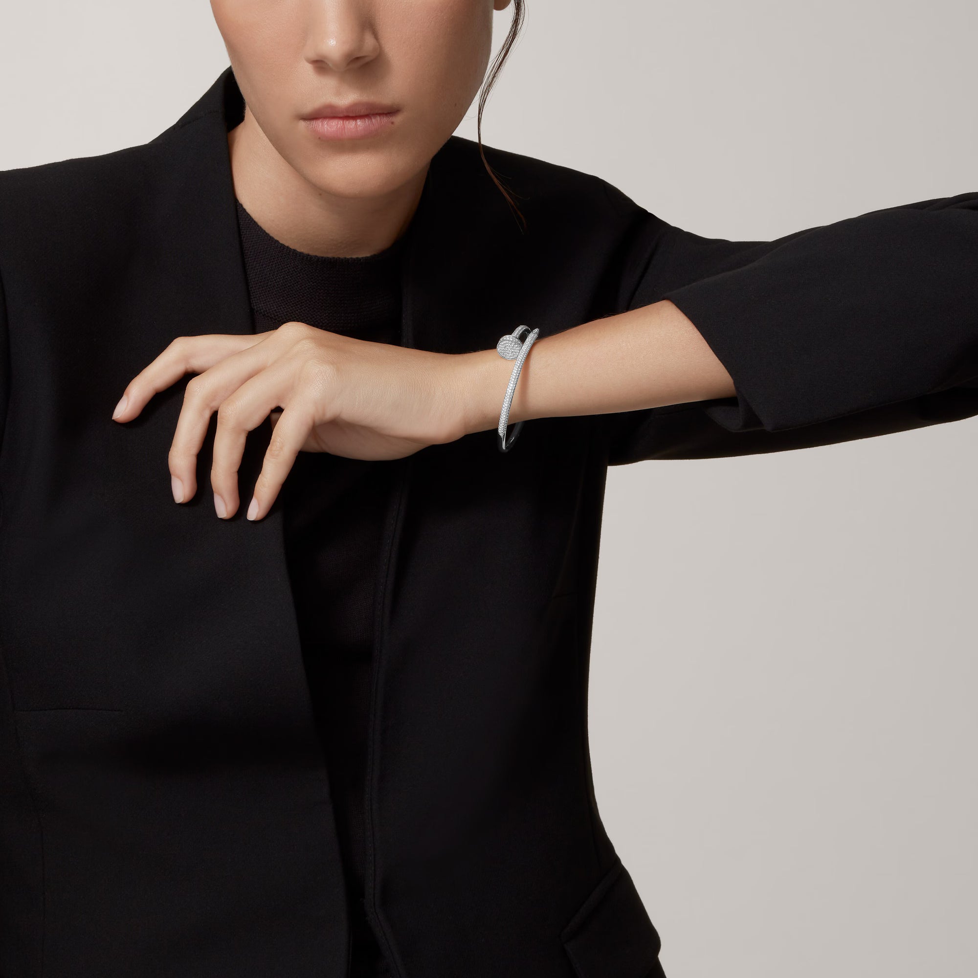 AV Linéa Clou bracelet, classic model, pave